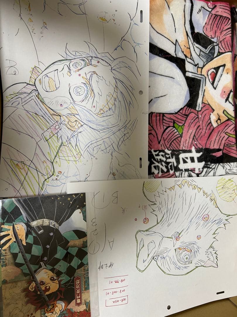 アニメグッズ　ノンジャンル　2000点以上　まとめ売り　一点のみ！