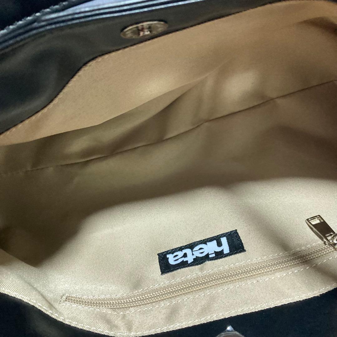 hieta ショルダーバッグ 黒