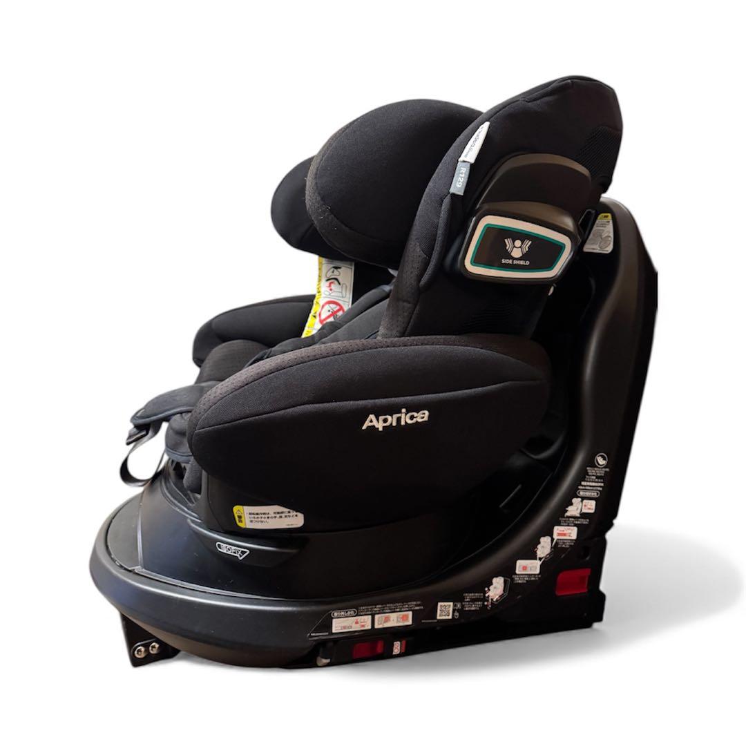 アップリカ　チャイルドシート　フラディアグロウ　セーフティプラス　ブラック