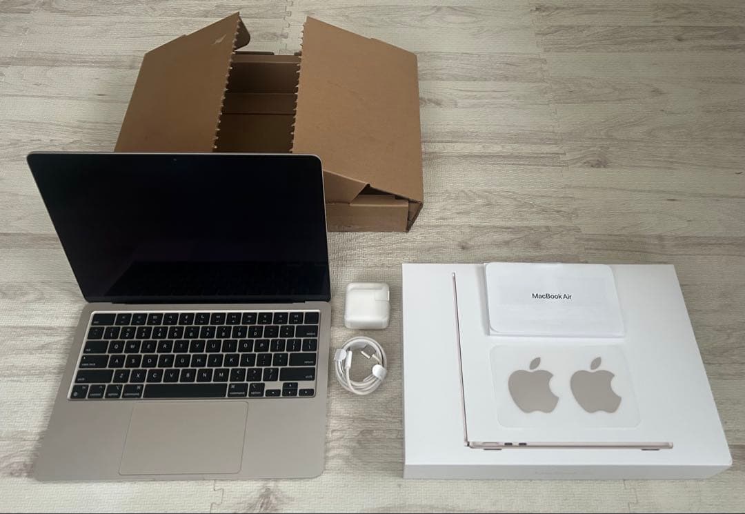 M2 Macbook Air US配列 16GB/256GB 13.6インチ