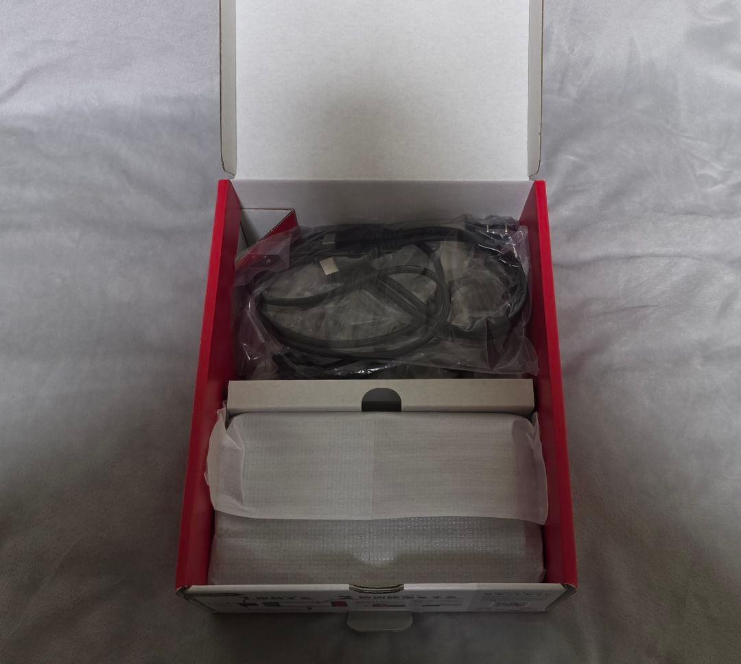 【美品】Nintendo Switch (有機elモデル)