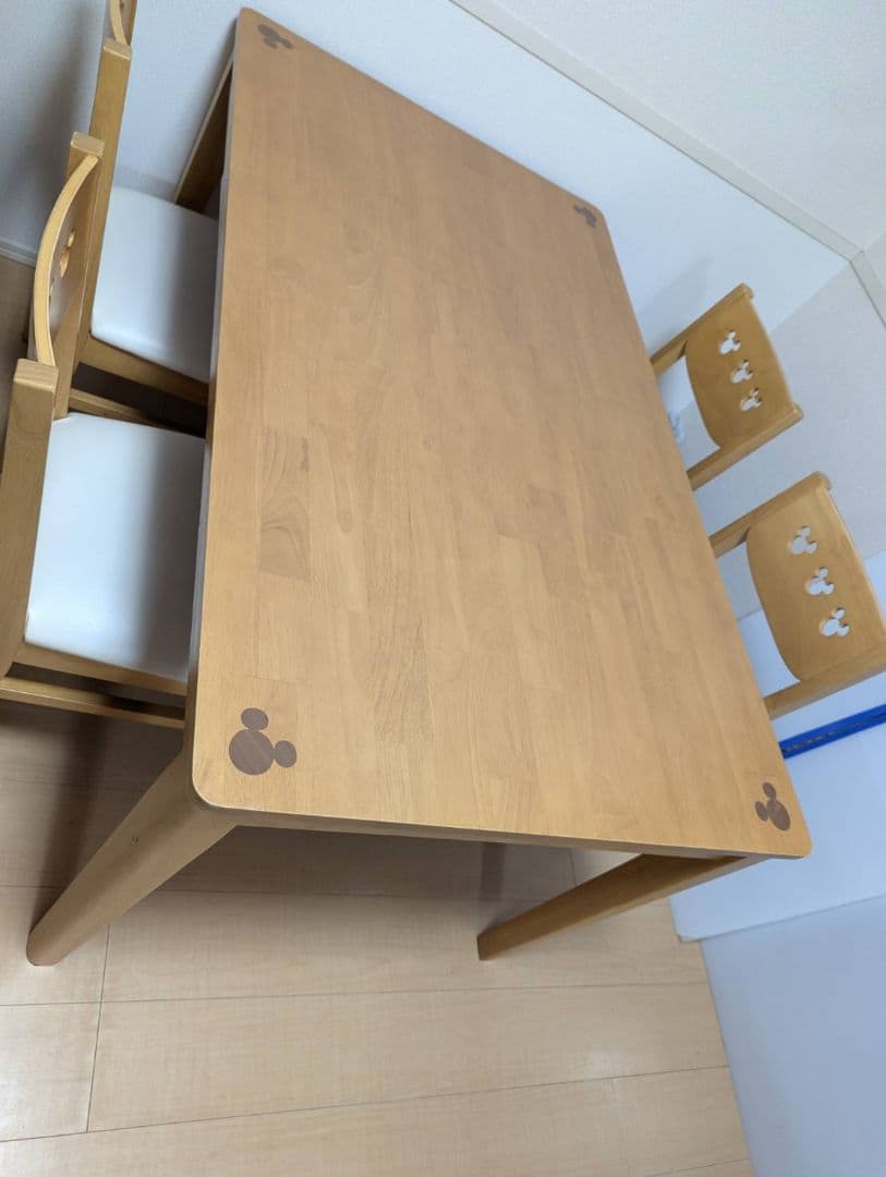 【ディズニー】ベルメゾン　ダイニングテーブル　セット