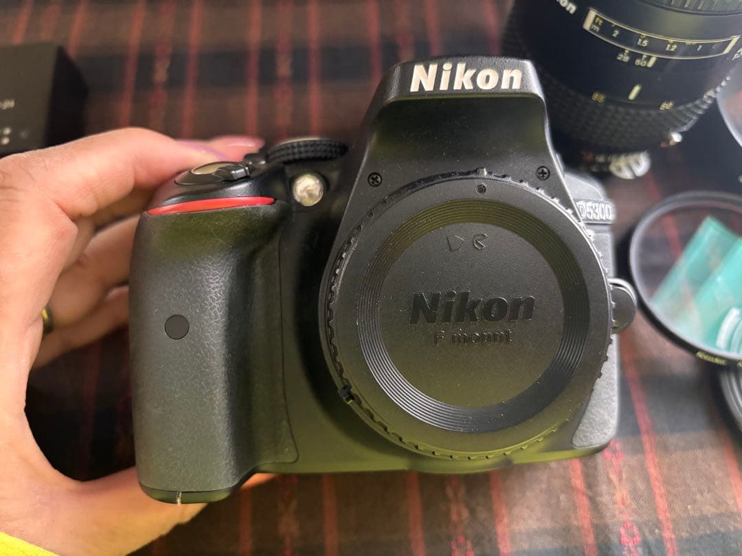 最終価格★NikonD530ズームレンズ純正バッテリー2個10219ショット