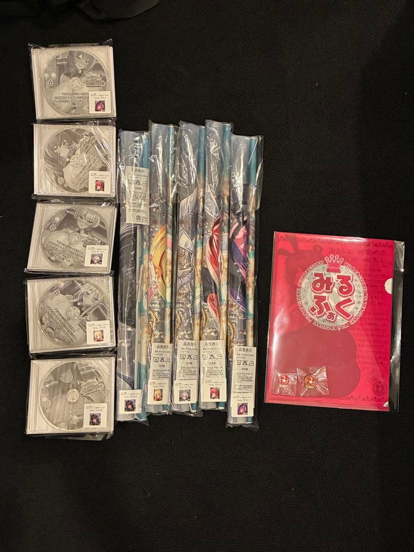 C107 みるくふぁくとりー　タペストリーセット 5種類CD キーホルダー