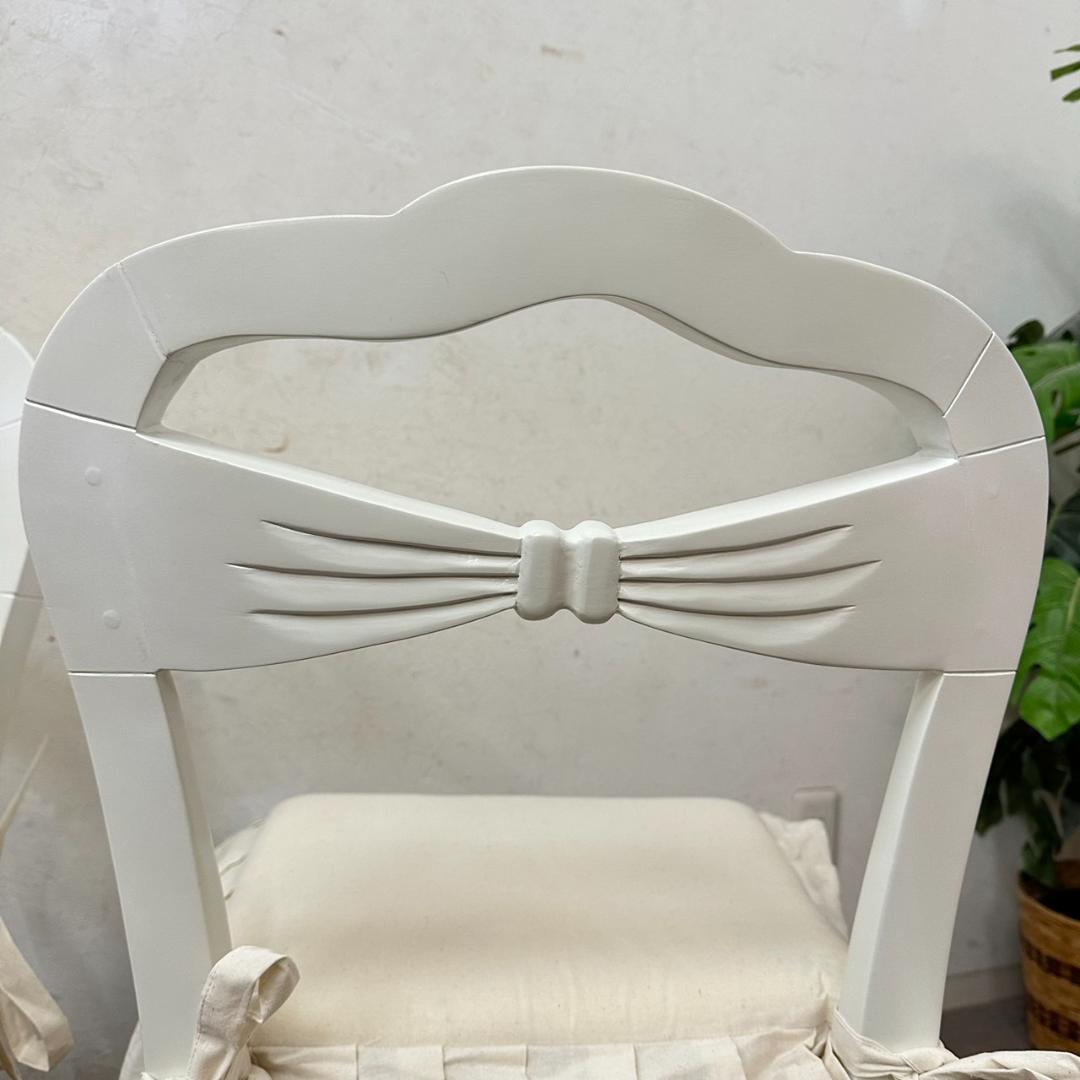 【新品・未使用】 ヨーロピアン調　白家具　チェアー　リボンデザイン 完成品