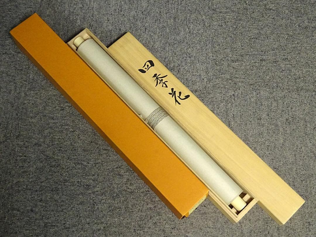 【真作】掛軸 植田春甫『四季花図』絹本 肉筆 共箱付 掛け軸 a041713