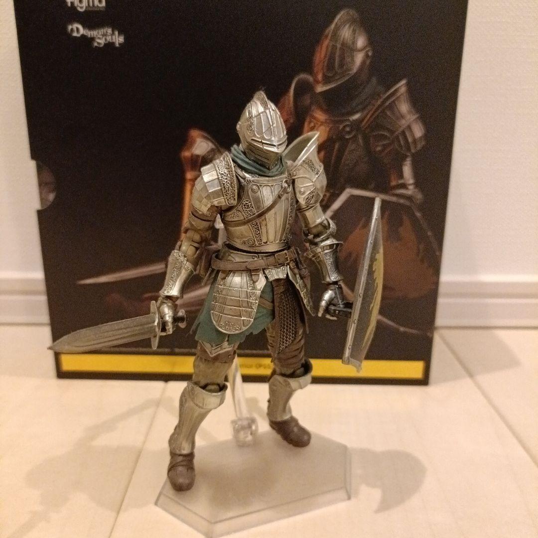Demon's Souls Knight フリューテッドアーマー　figma