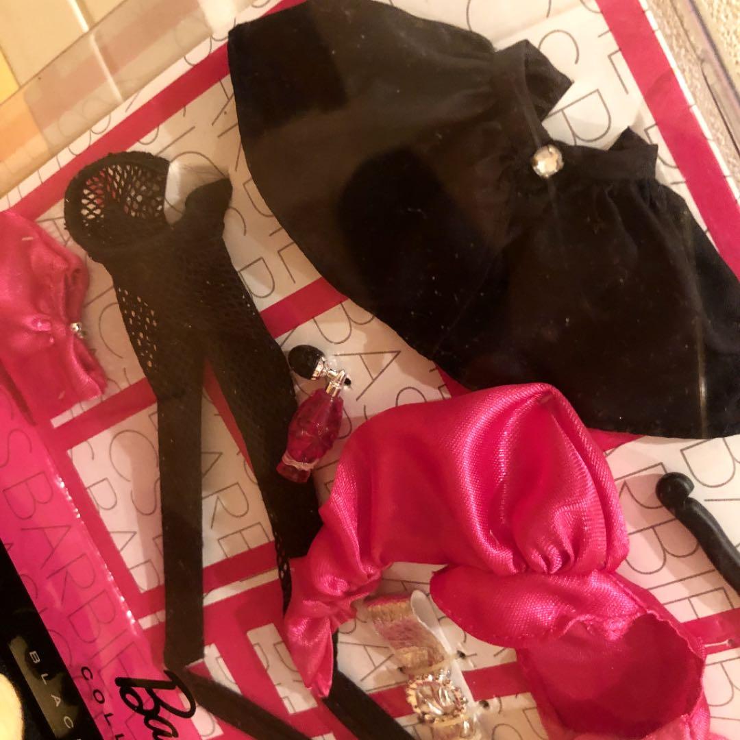 ❤︎バービー 人形 用 ❤︎バービー ベーシック ルック 服　バッグ　アクセサリー