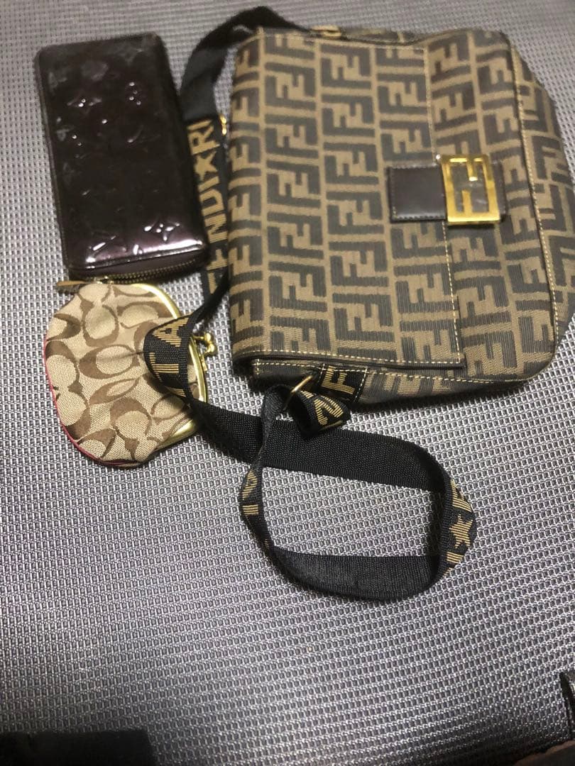 y*♡様 R*s様 FENDIカバン　コーチ　がま口財布　ヴィトン財布　セット