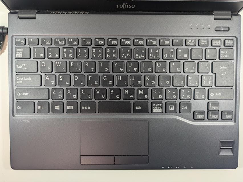 【超美品】軽くて持ち運びラク✨すぐ使えるノートパソコン✨Win11✨新品8GB