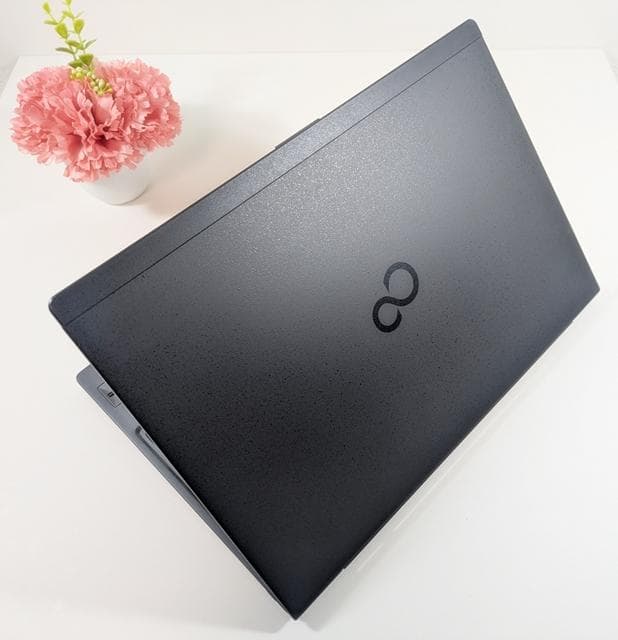 【超美品】軽くて持ち運びラク✨すぐ使えるノートパソコン✨Win11✨新品8GB