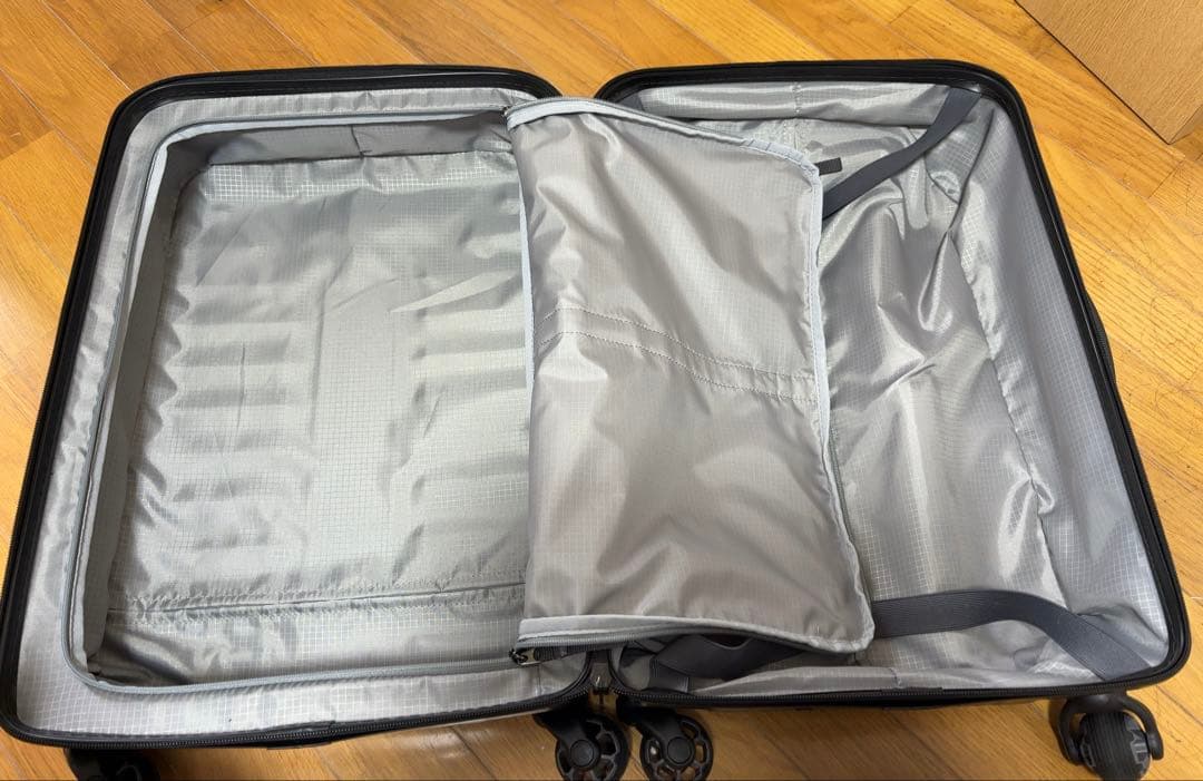 Gregory キャリーケース クアドロ 22 Quadro 42L