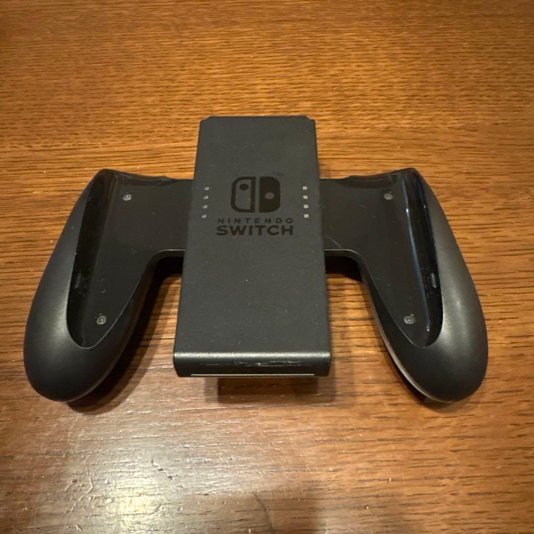 Nintendo Switch本体+付属品つき