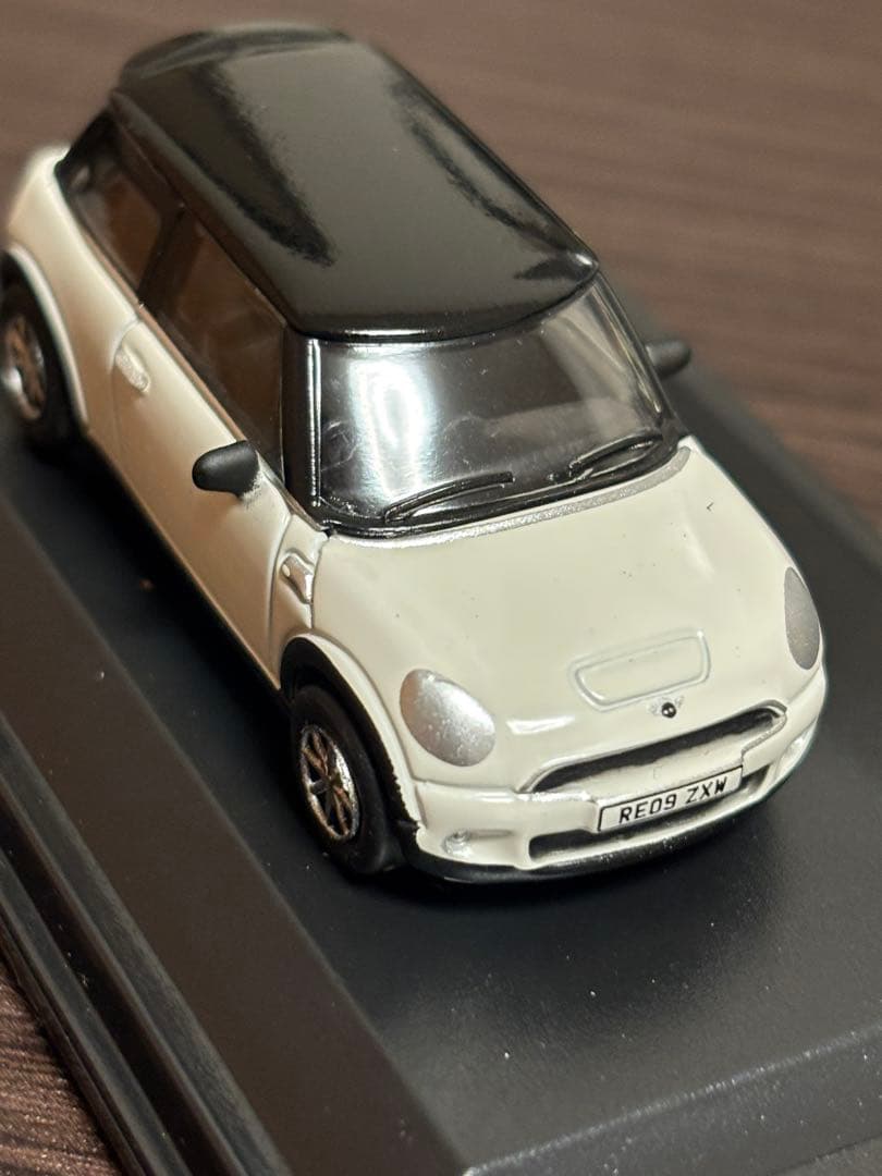 MINI COOPER ミニクーパー（ホワイト）ミニチュアカー