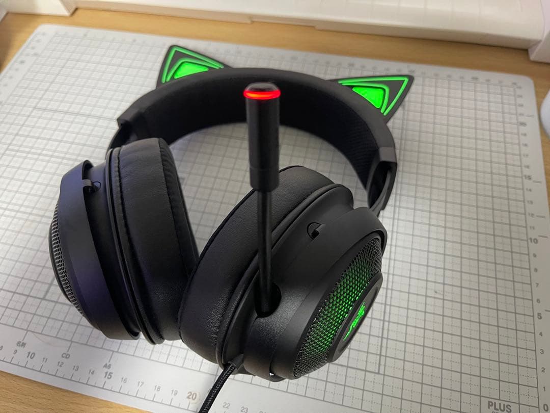 Razer Kraken Kitty ゲーミングヘッドセット　ネコミミ