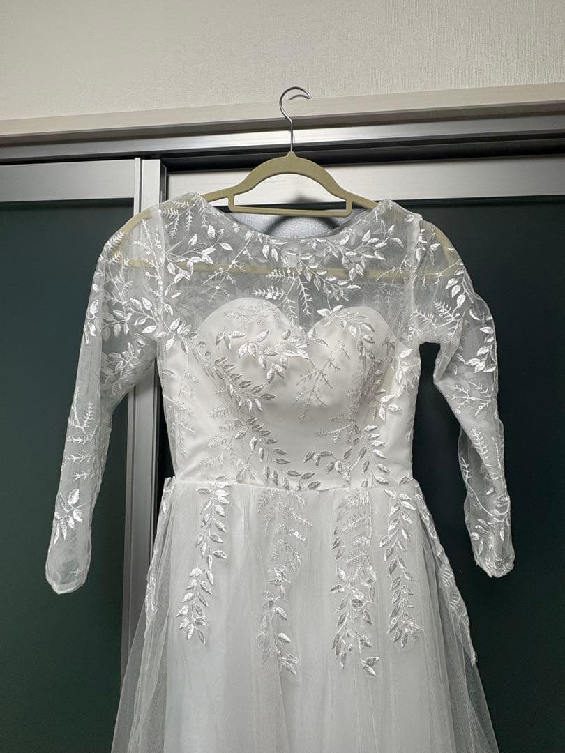 スレンダーライン 花嫁ドレス 袖あり ウエディング ファスナー 二次会床付き