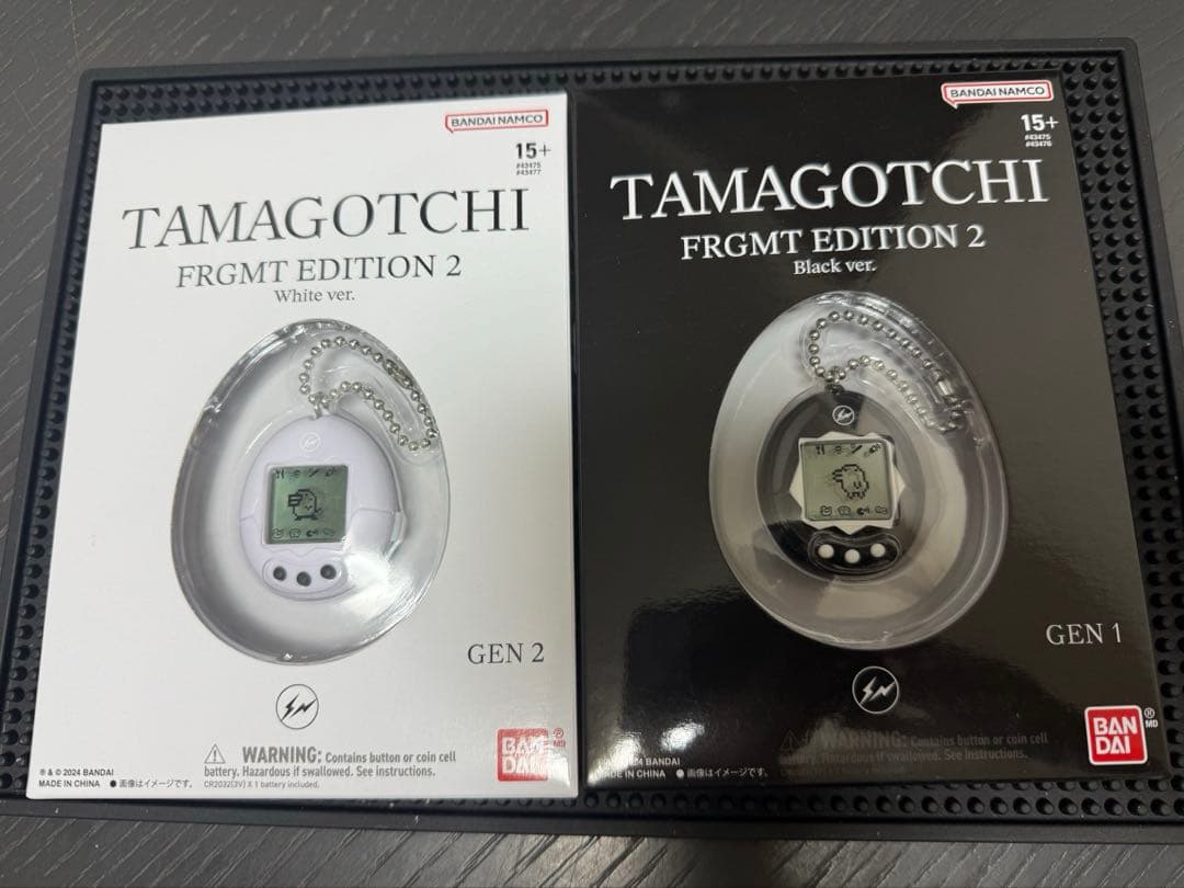 たまごっち フラグメント FRGMT EDITION 2nd 黒白セット