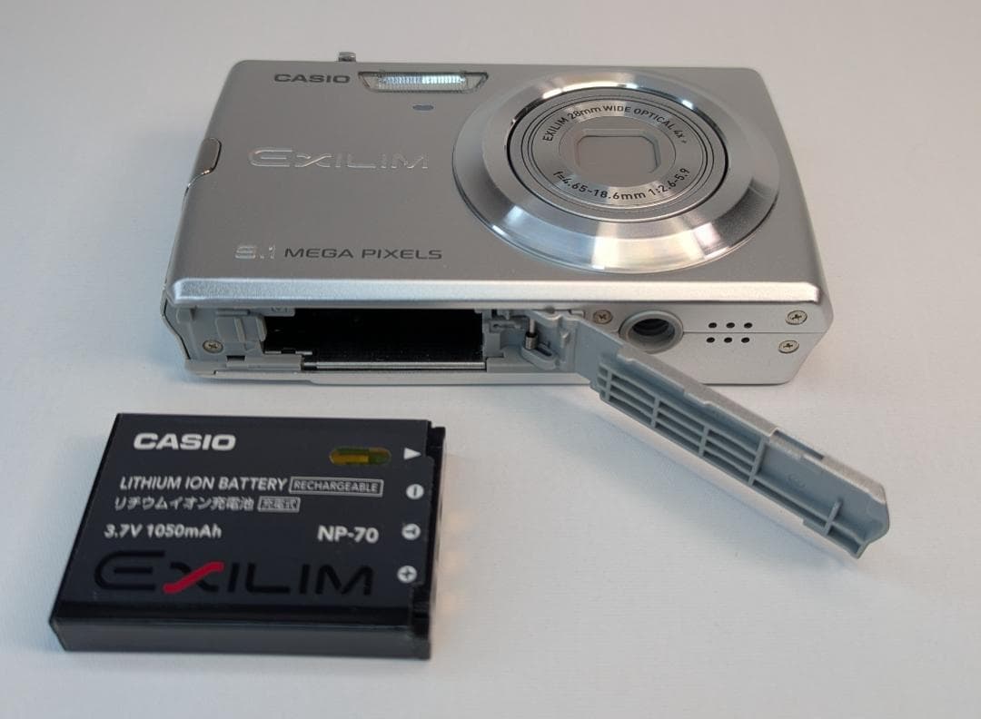 美品 CASIO EXILIM EX-Z250 コンパクトデジタルカメラ