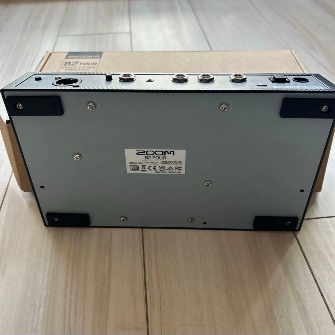 【ほぼ未使用】ZOOM B2 Four ベースエフェクター