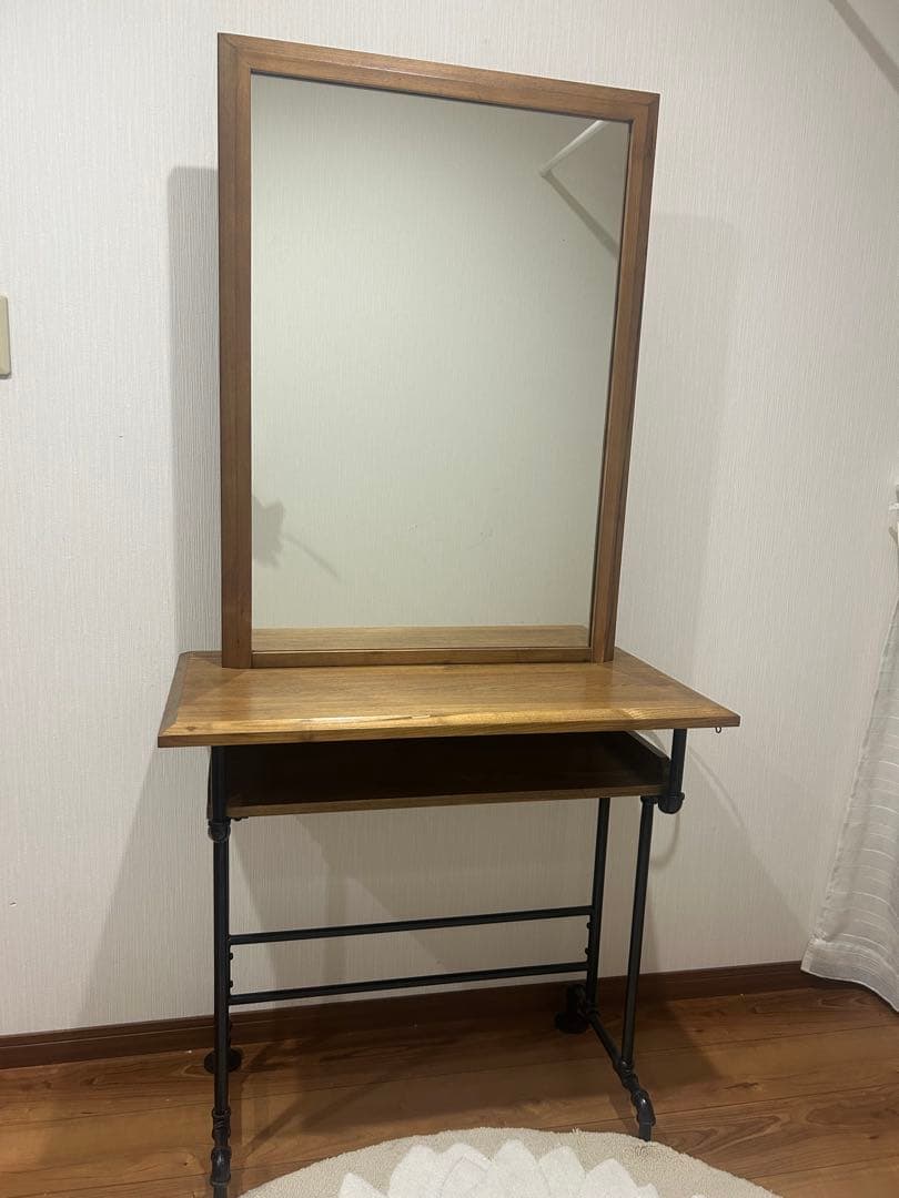 セット面　ドレッサー　美容室　鏡