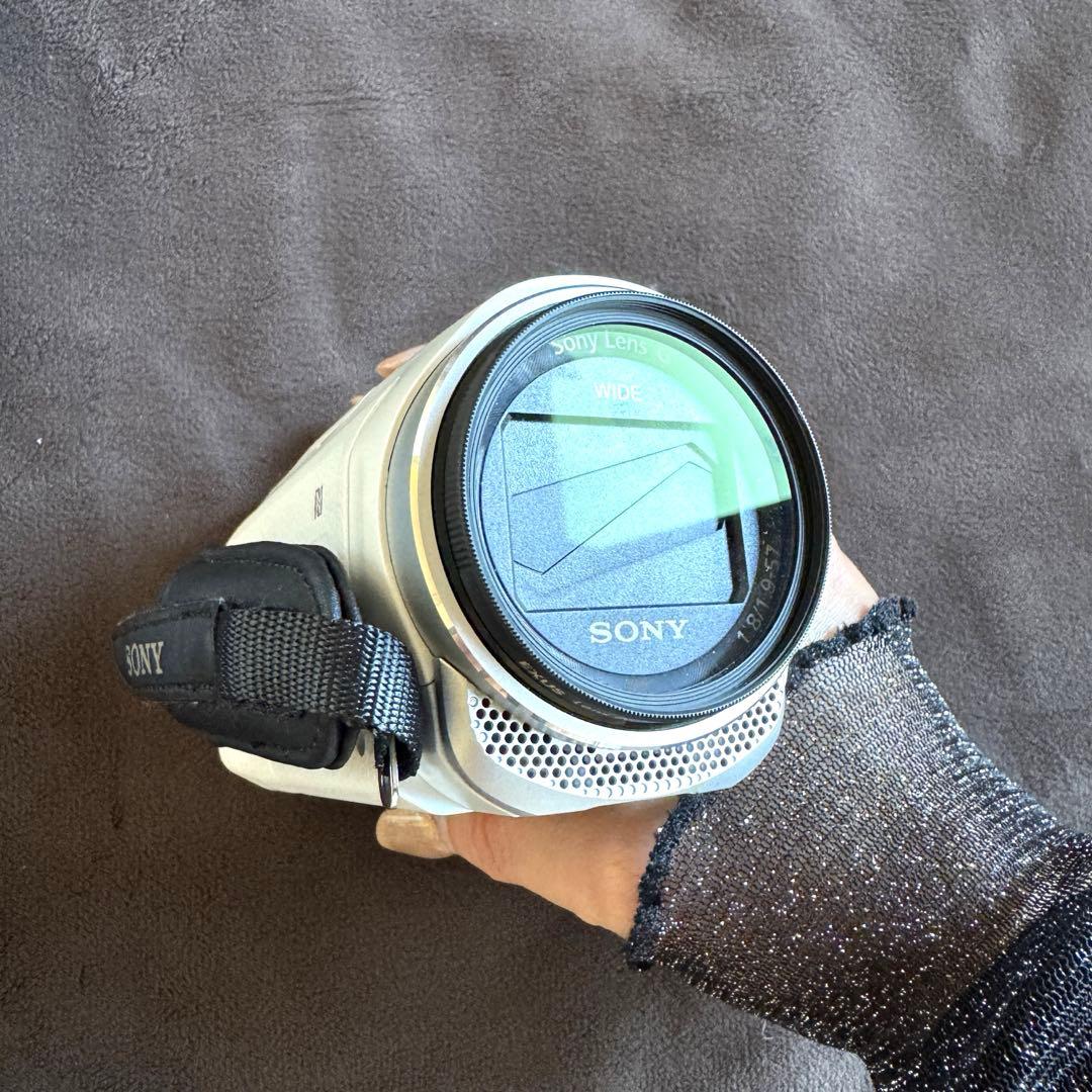 超美品SONYデジタルHDビデオカメラHDR-CX670専用マイク充電器付き白