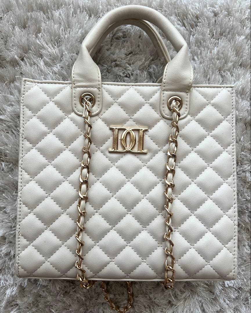 【に】Darich DDモチーフスクエアバッグ アイボリー IVO