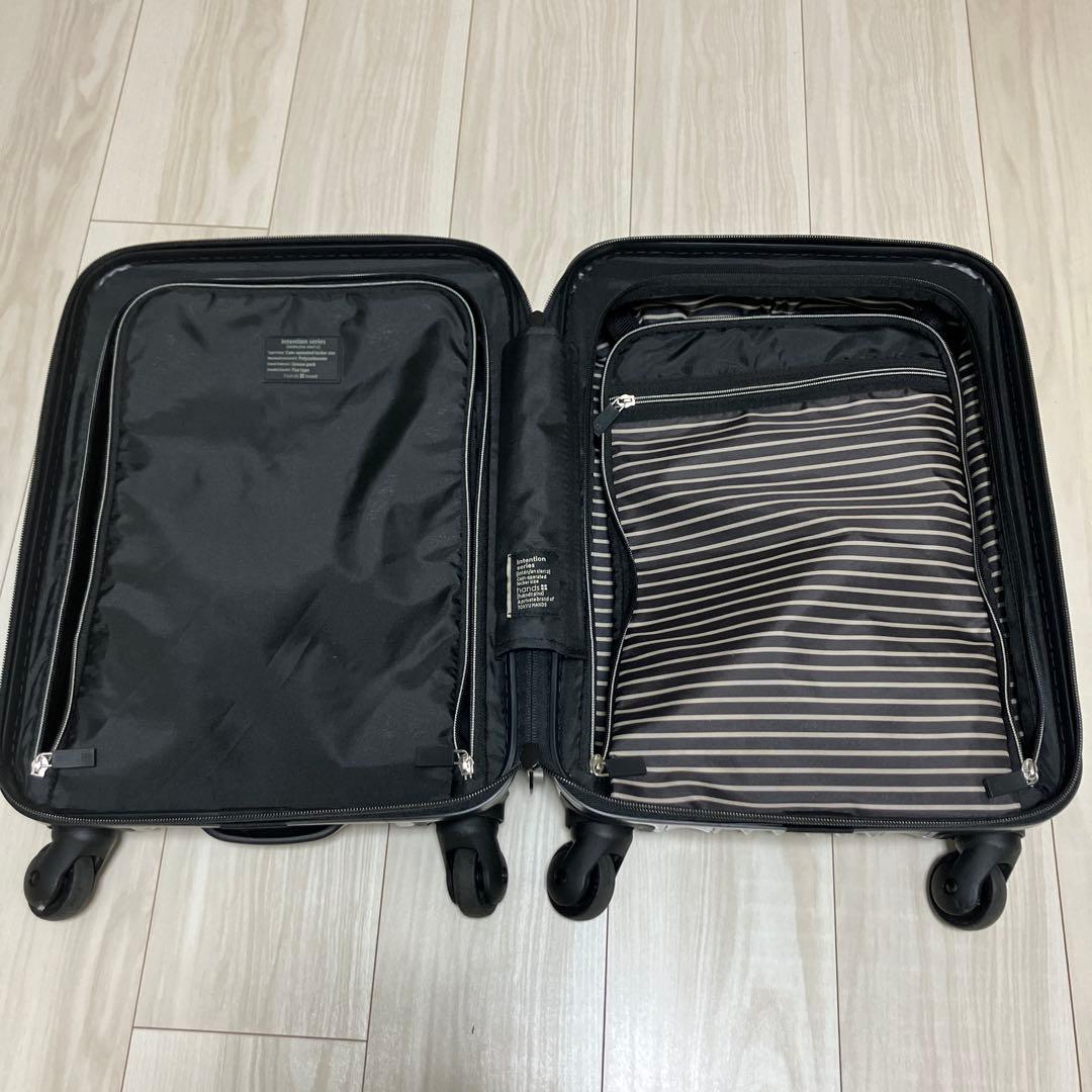 東急ハンズ　キャリーケース　ロッカー