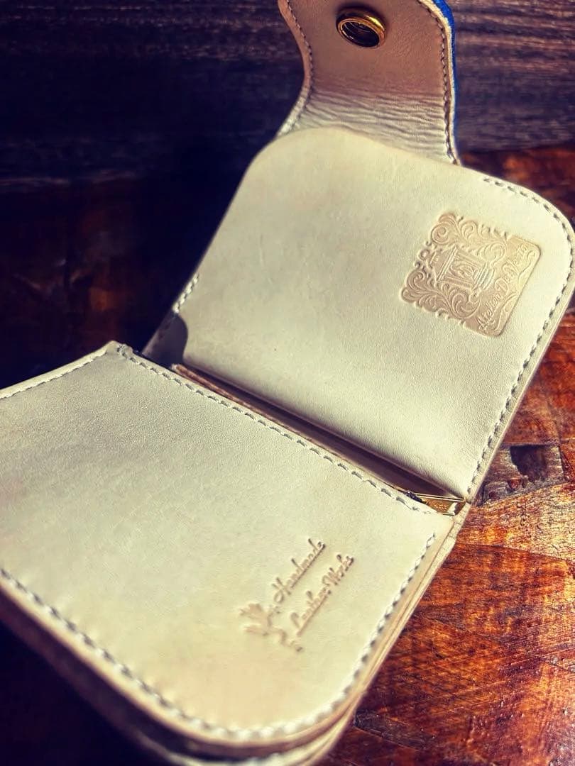 新品　総手縫　イタリア製本革プエブロレザー　ウォレット　プレゼントにも最適！