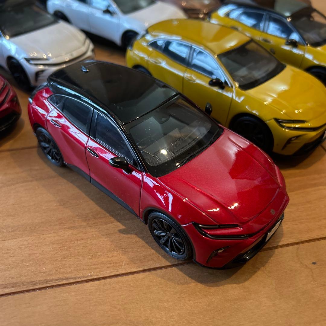 トヨタ クラウンスポーツ ミニカー セット