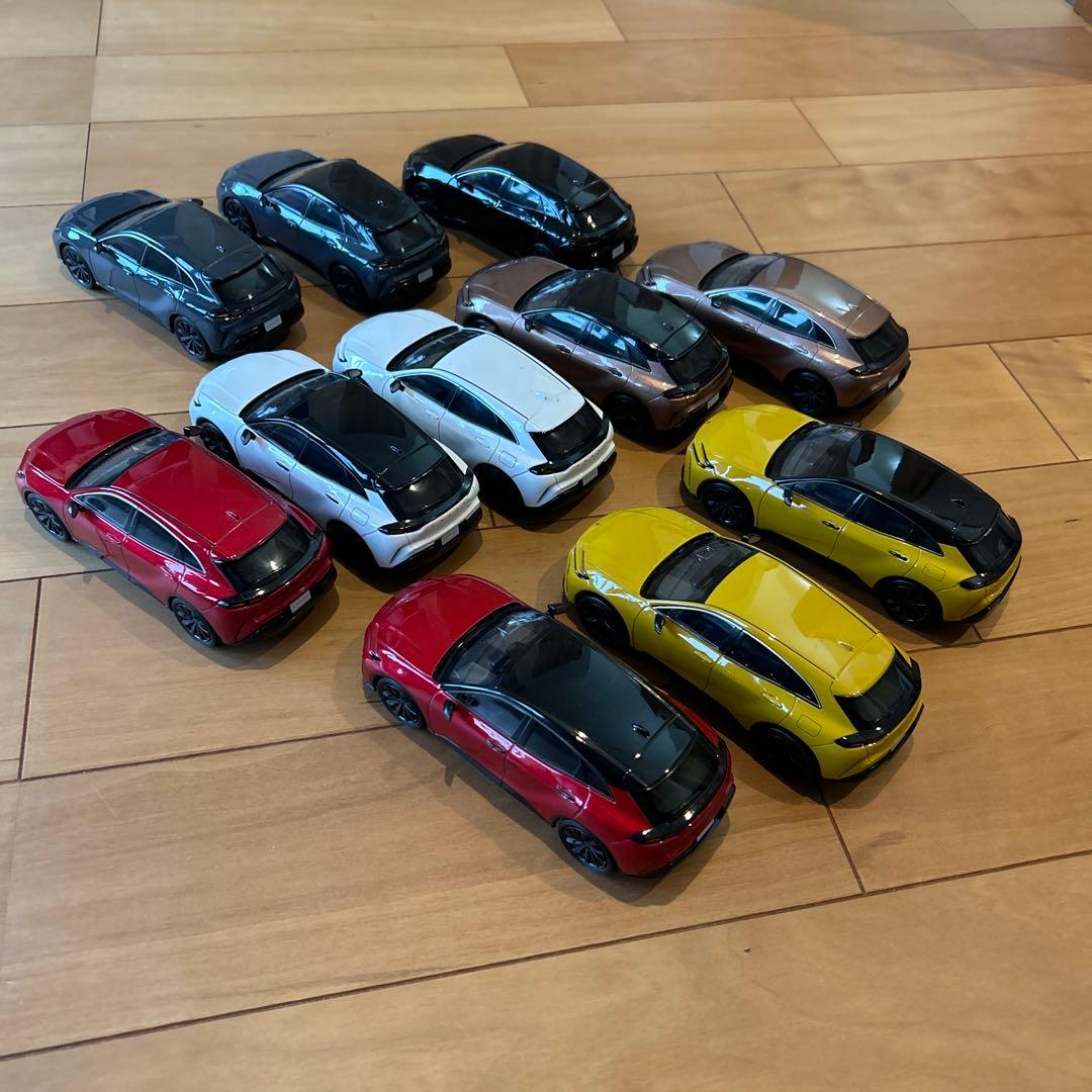 トヨタ クラウンスポーツ ミニカー セット