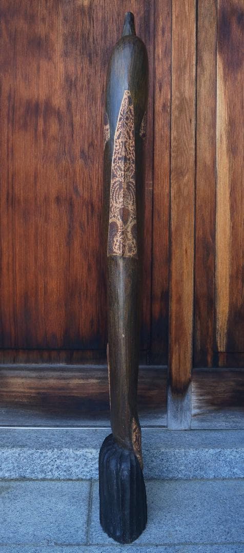 民俗バリ島 職人作品木製一刀彫り大型『イルカ』オブジェ更紗装飾 高147.5cm