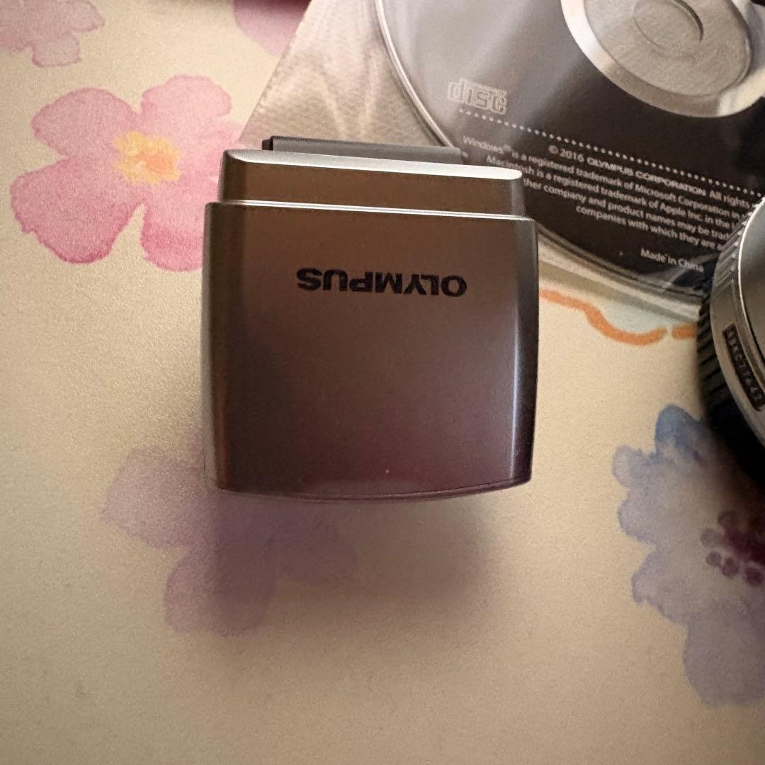 OLYMPUS PEN E-PL8 ミラーレス一眼 ホワイト オリンパス