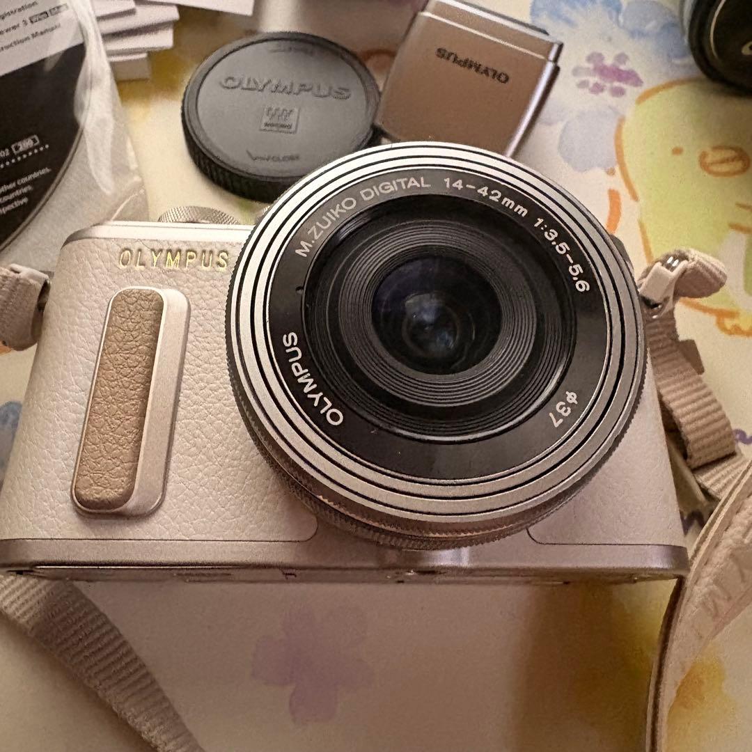 OLYMPUS PEN E-PL8 ミラーレス一眼 ホワイト オリンパス