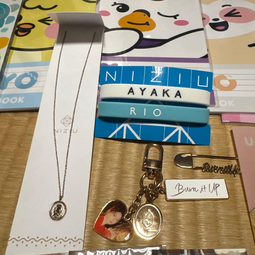 NiziUグッズ まとめ売り