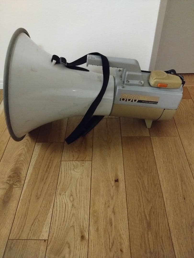 拡声器 ホワイト　ジャンク品