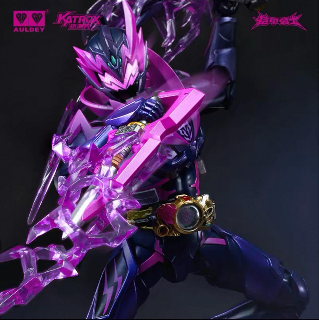 鎧魂 鎧甲勇士 霆耀 可動モデル 完成品