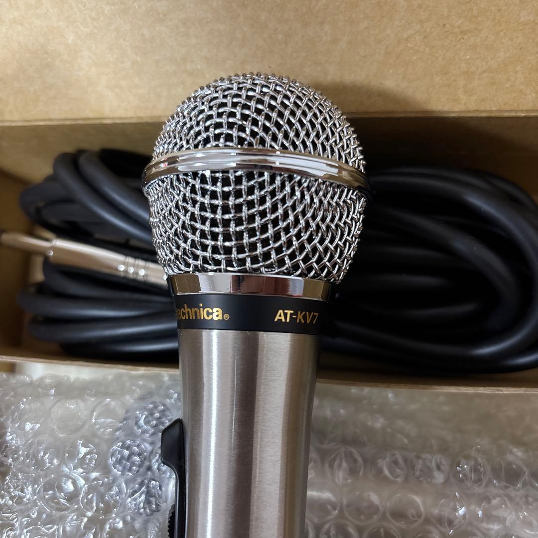 2本のaudio-technica AT-KV7 マイクとケーブル付き。