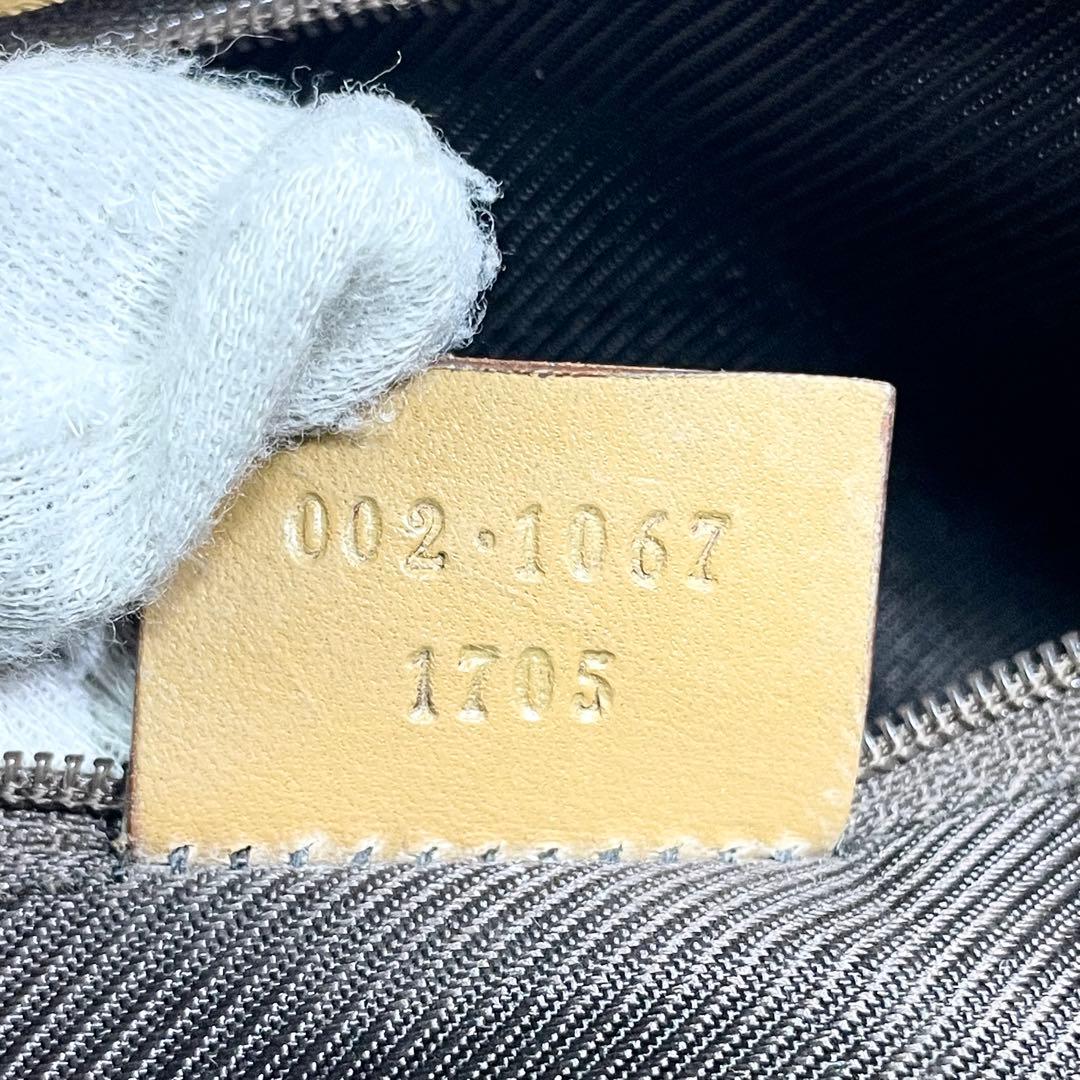 グッチ ジャッキー GGキャンバス ワンショルダーバッグ ムーン 金具 大容量