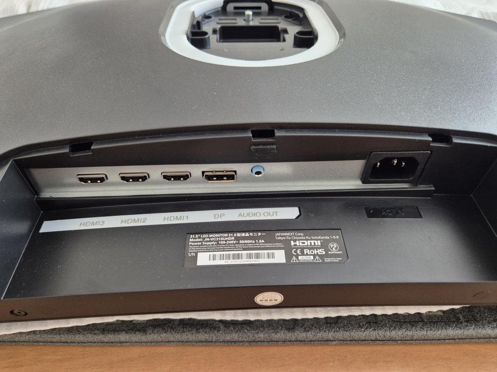 ゆー JAPANNEXT 31.5インチ 湾曲モニター 4K