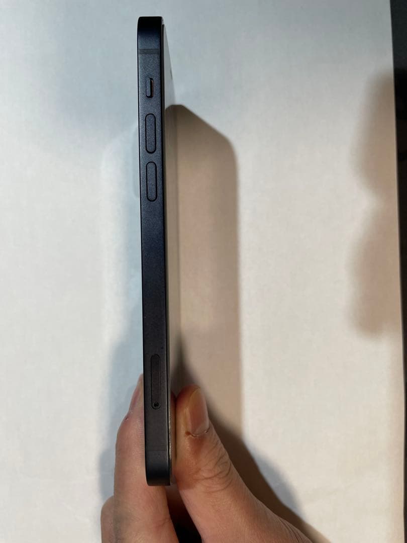 iPhone12 128GB 箱、充電ケーブル付き 正常作動確認済み