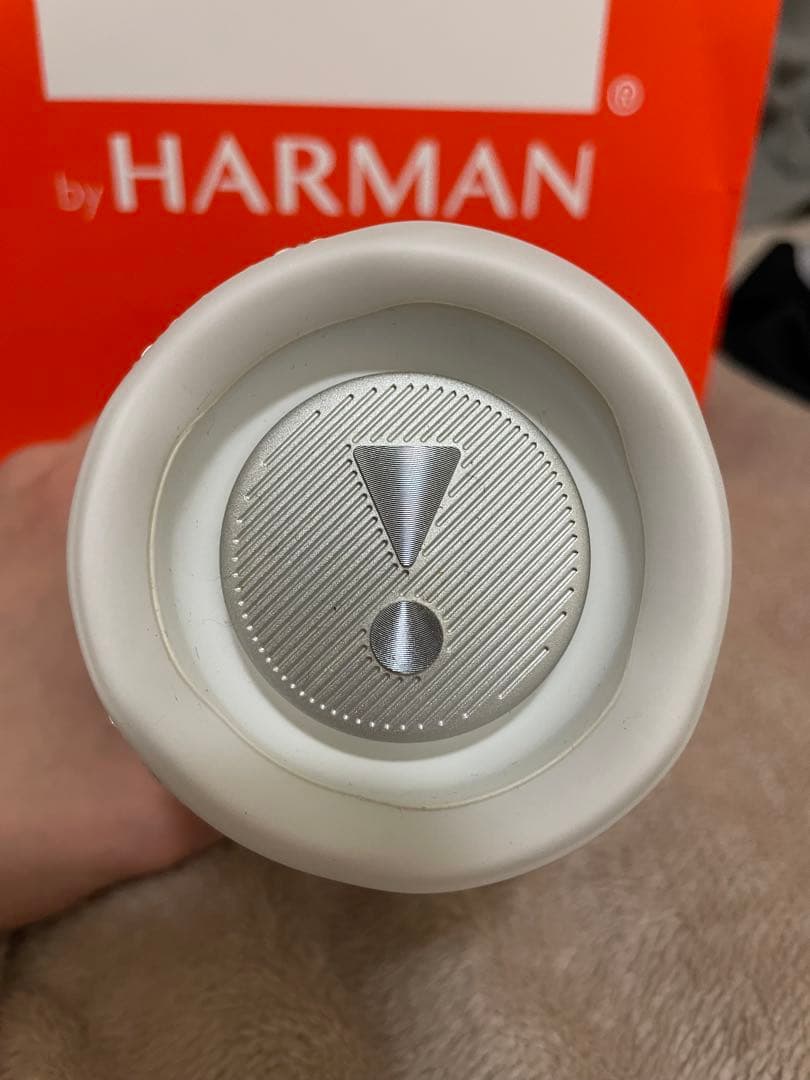 JBL FLIP6 ホワイト Bluetoothスピーカー