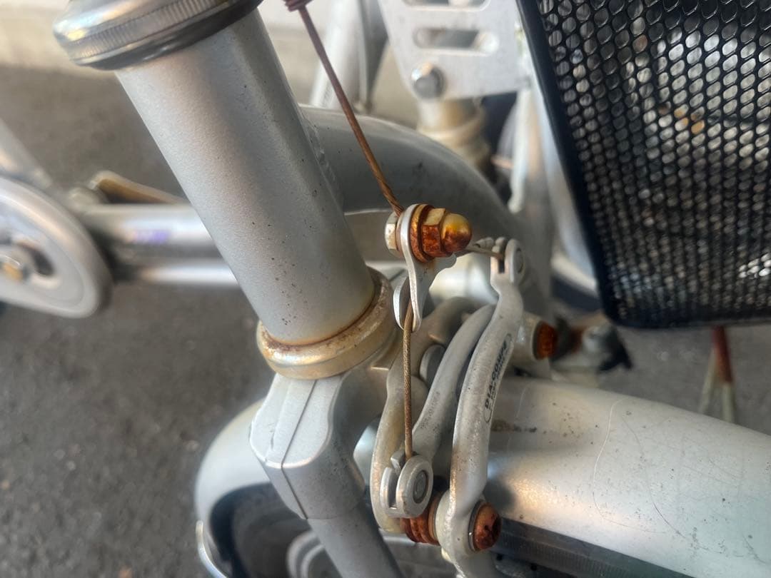 部品取りに、ジャンク品としての出品　名古屋市近郊限定手渡のみ中村区区北区配送無料