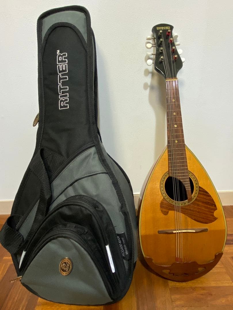 SUZUKIマンドリン【中古】ケース・ピック付き