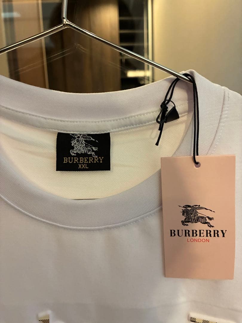 Burberry ホワイト Tシャツ XXL