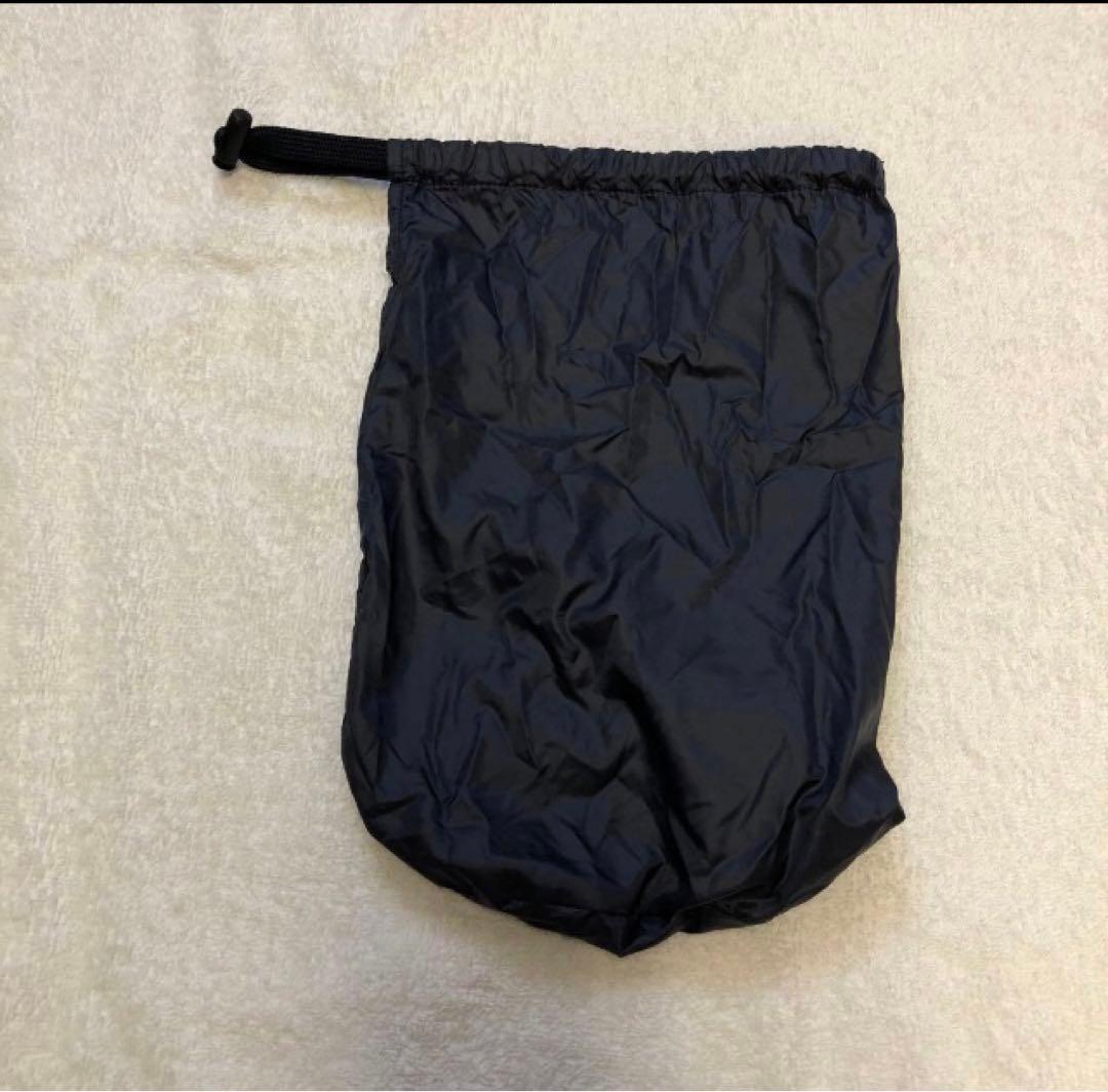 UNIQLOユニクロウルトラライトダウンジャケットサイズ収納袋