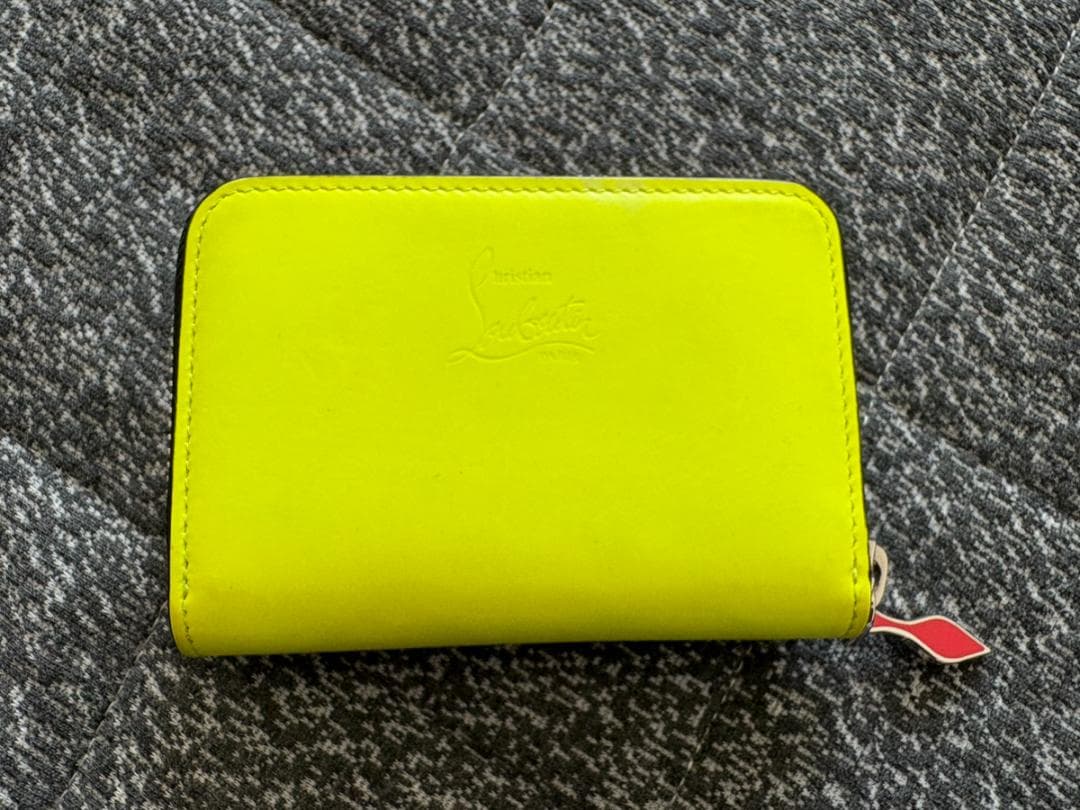 Christian Louboutin ルブタン ケース 黄
