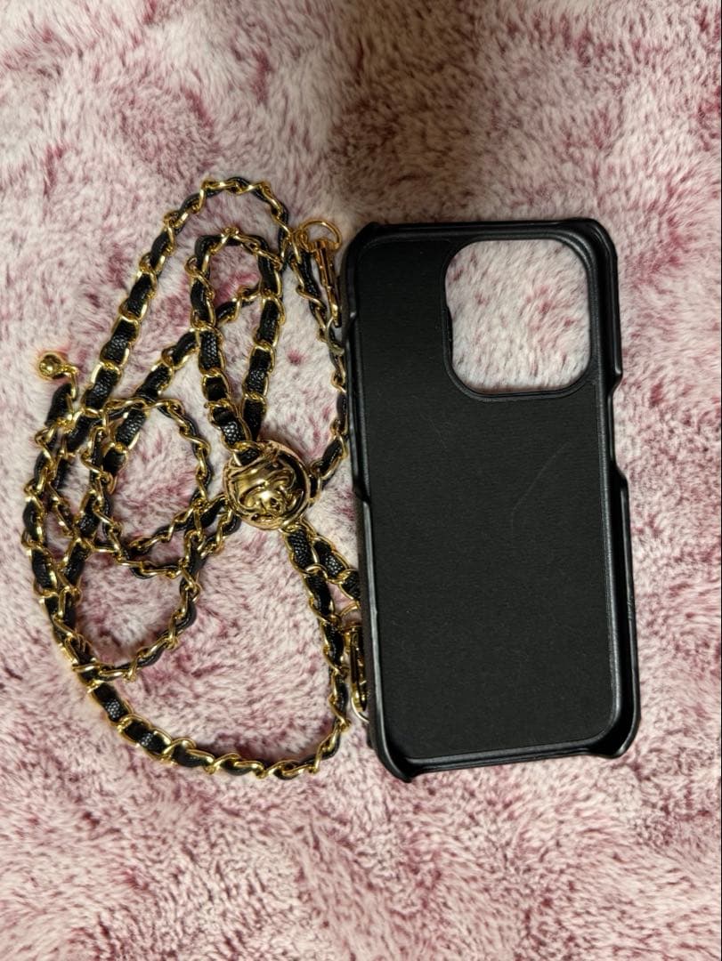 CHANEL ブラックレザー iPhone15Pro用