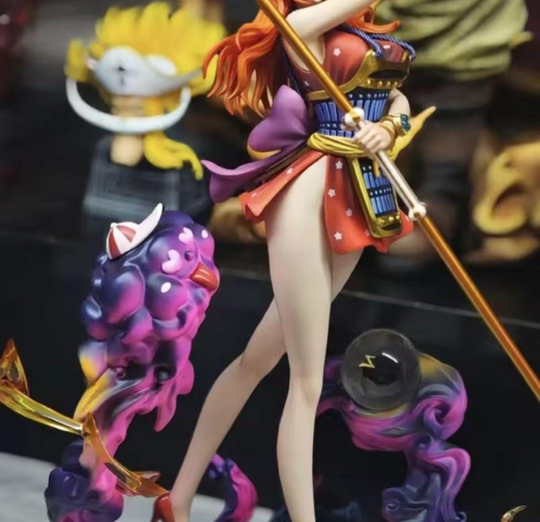 ワンピース　ナミ　フィギュア