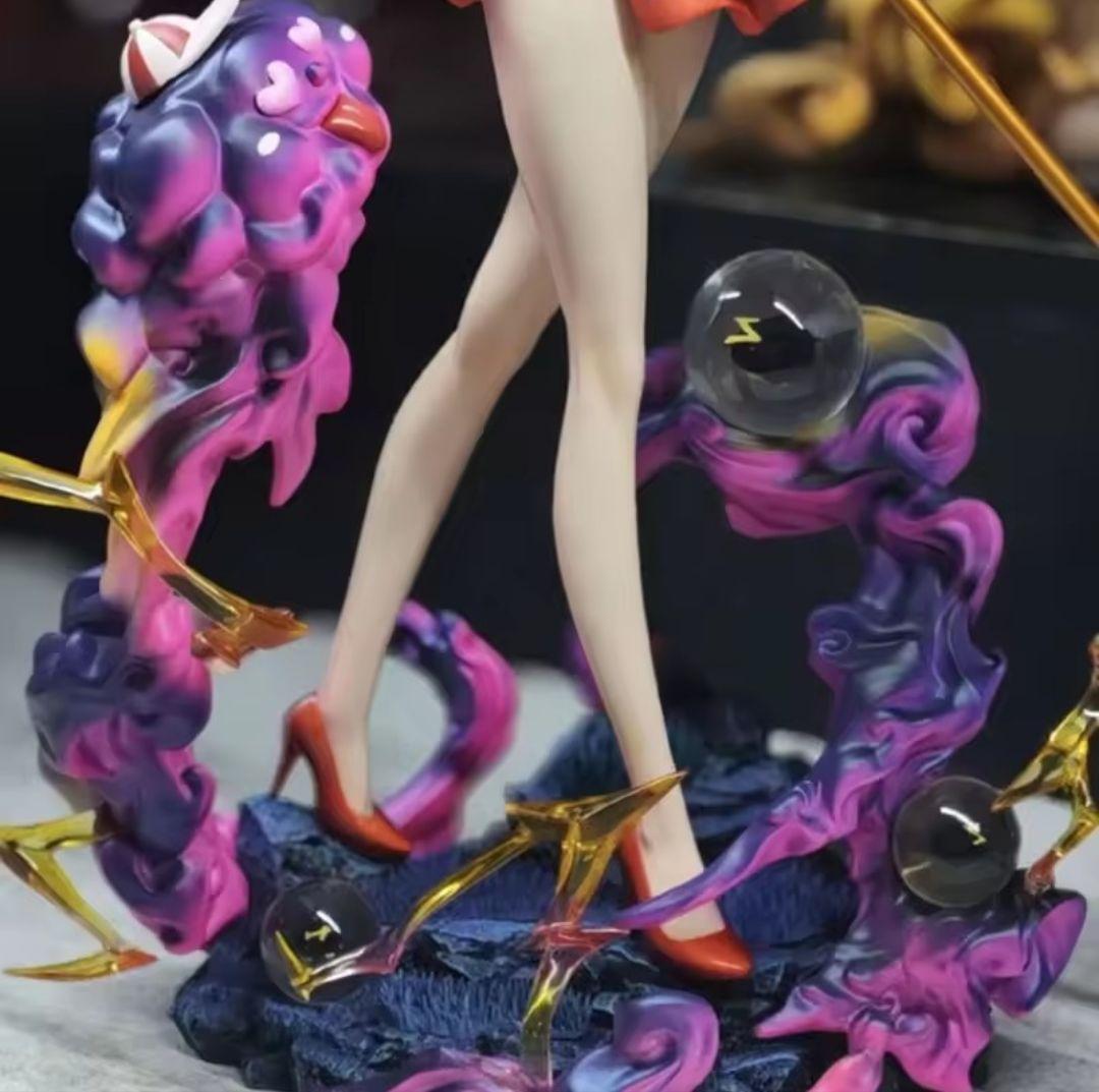 ワンピース　ナミ　フィギュア