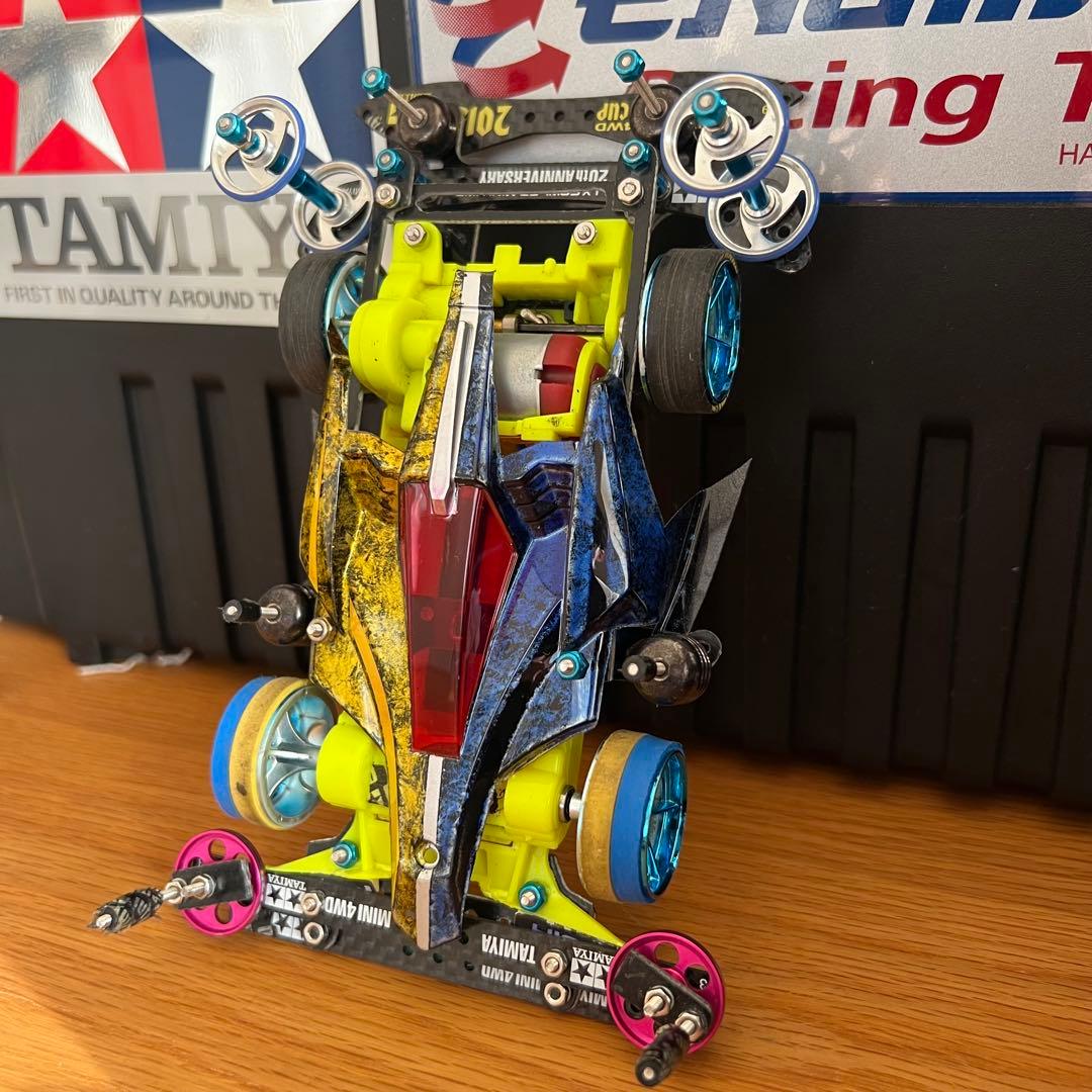 ■激レア　ミニ四駆　完成品　加工　アバンテ　仮面ライダーダブル　ルナ・トリガー風